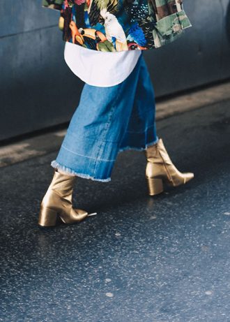 camouflage-parka-jeans-culotte-boots-gold-stiefeletten-cross-body-herbst-outfit-streetstyle-fashionblog-modeblog-whoismocca-3