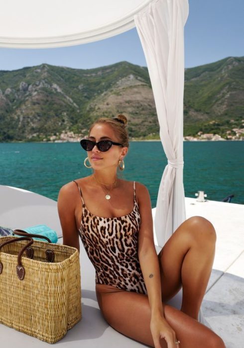 20 x de aller leukste & meest kleurrijke badpakken op een rijtje!