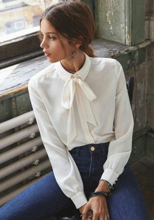 Déze blouse laat jouw look er in één keer een stuk duurder uitzien!