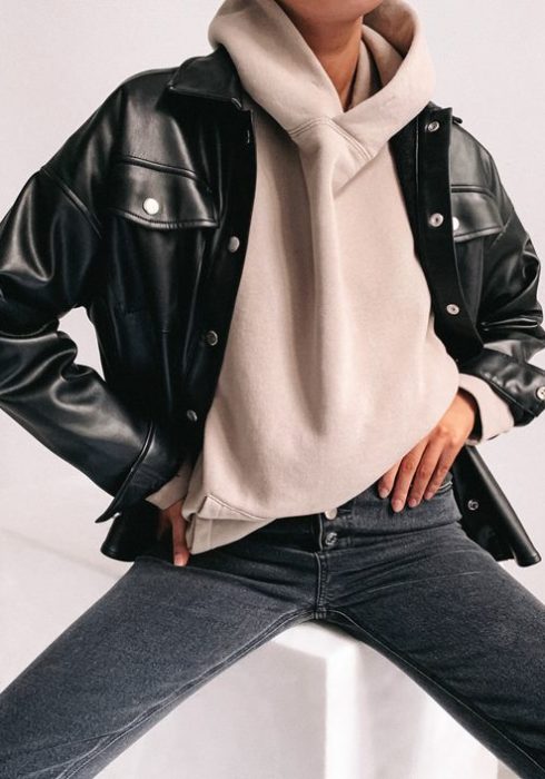 Zo style je een hoodie op een stijlvolle & trendy manier!