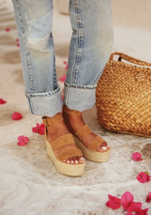 Déze schoen moet iedere vrouw in haar kast hebben deze zomer!