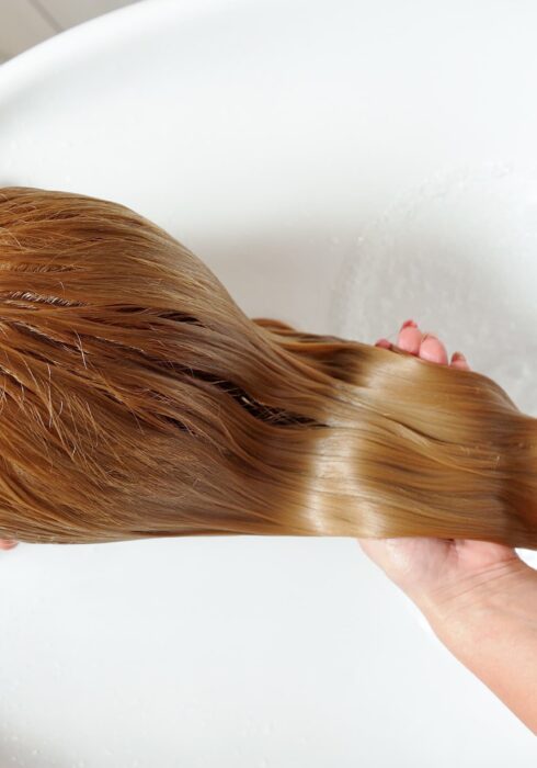 Haar blonderen: 5 tips voor de nazorg van blond haar