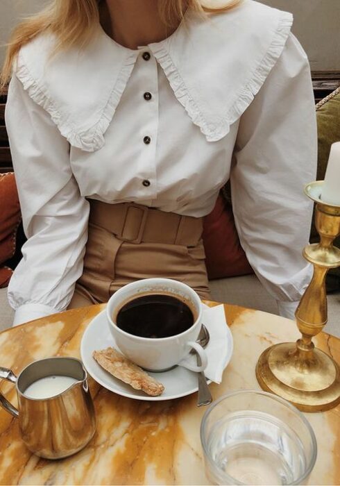 De blouse die iedere vrouw met hebben deze zomer!